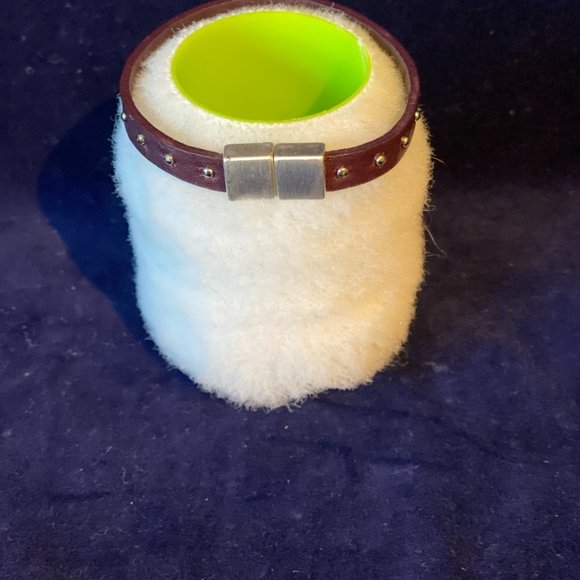 Vintage J. Crew Brown Leather and Stainless Studded Magnetic Bracelet - Picture 5 of 7